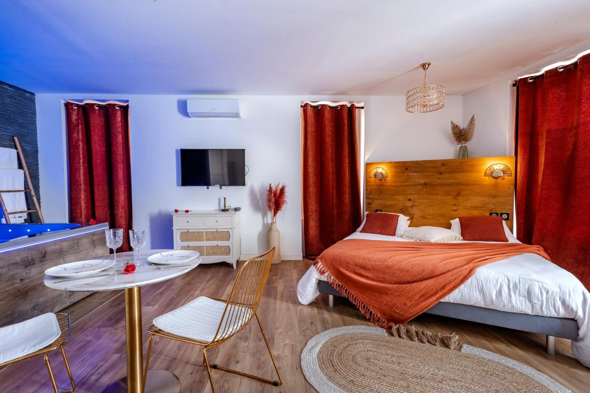 Loft Romantique - Spa Privatif - Spa Noctambulles Hyères Exterior foto